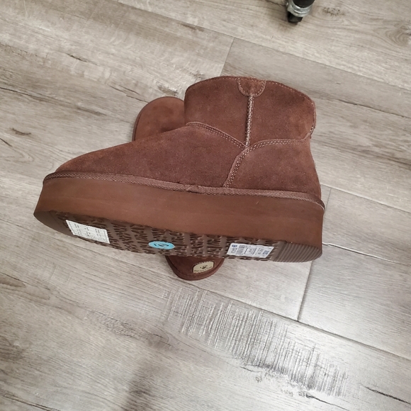 BearPaw Boots - Picture 5 of 6